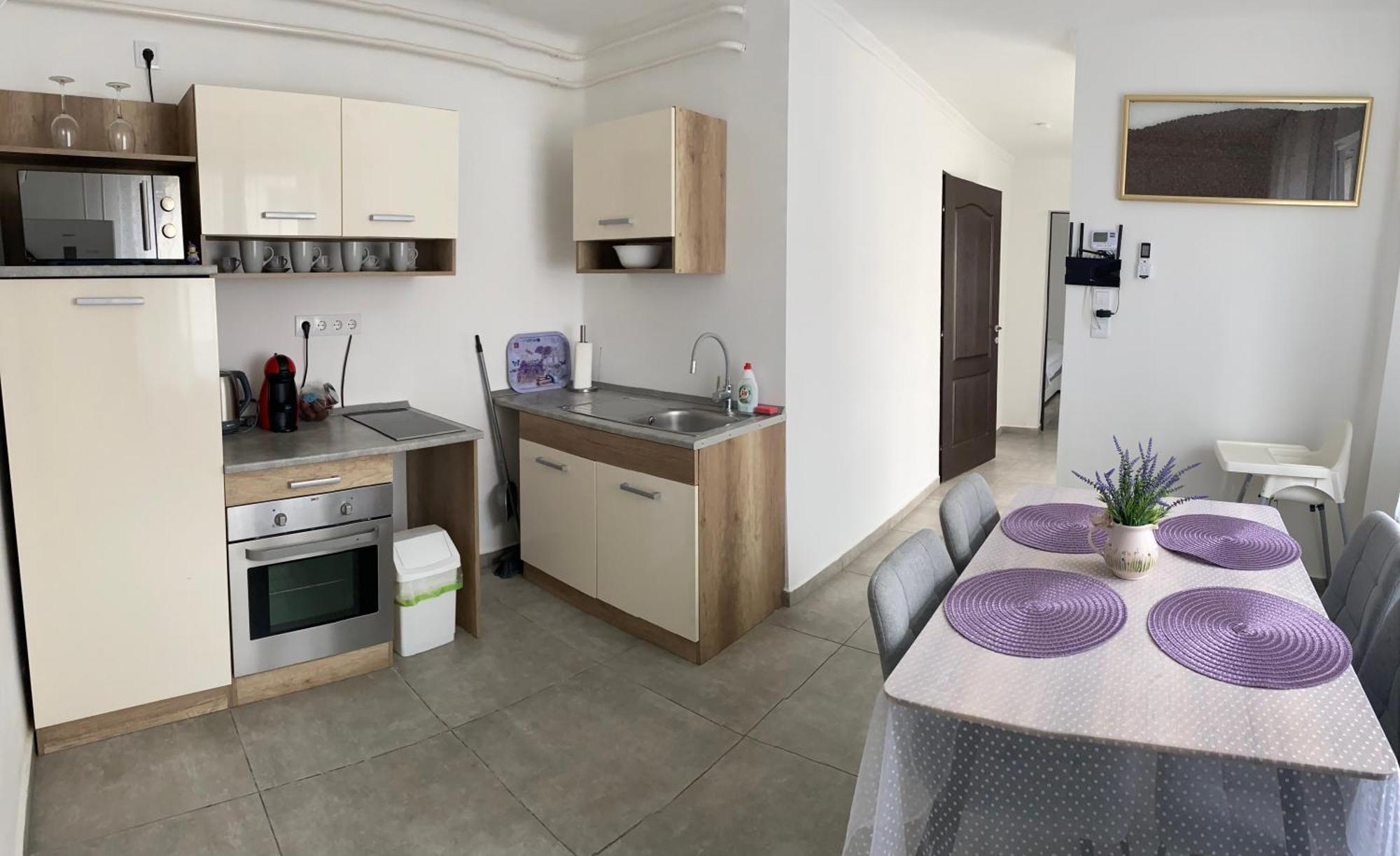 Lavender Garden Apartment Дебрецен Экстерьер фото